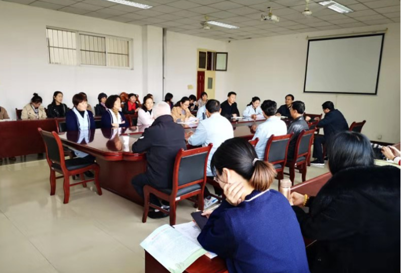 校医院召开“安全文明优质服务月”动员大会