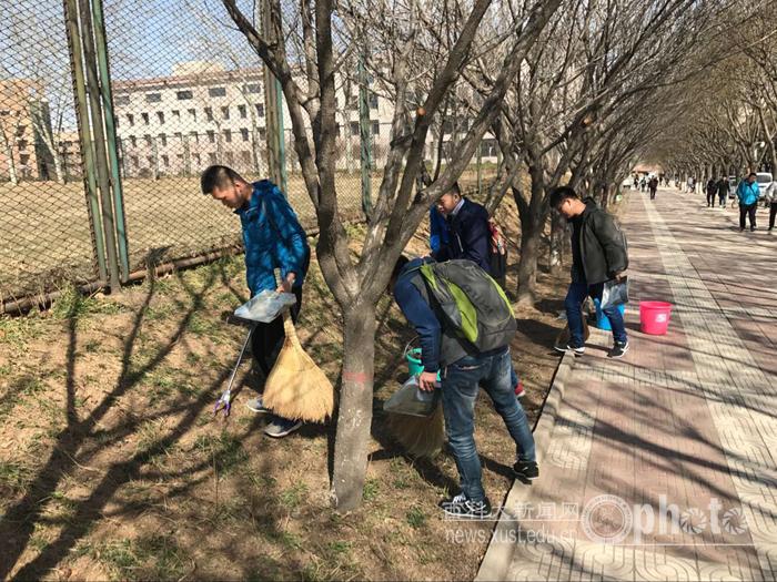 西安科大开展“垃圾不落地、校园更美丽”志愿服务活动