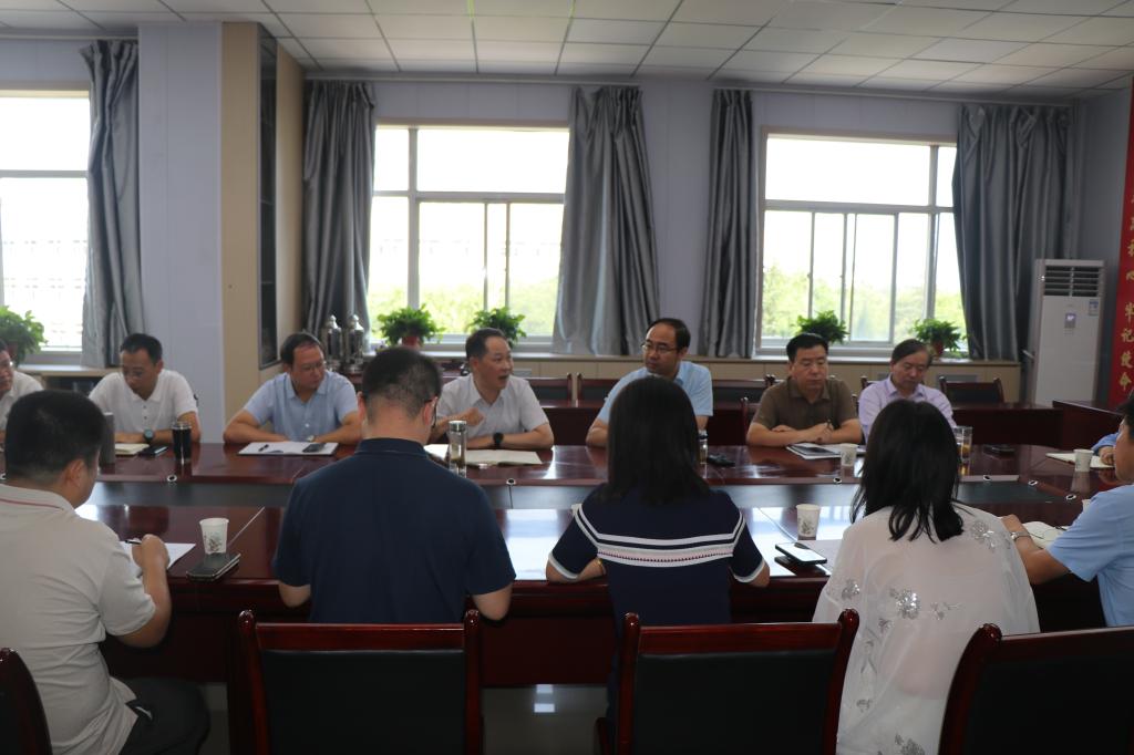 曹明副校长深入菠菜担保全网担保网调研菠菜担保网保障工作